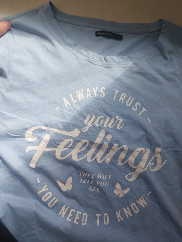 تیشرت زنانه House مدل Feelings تولید بنگلادش